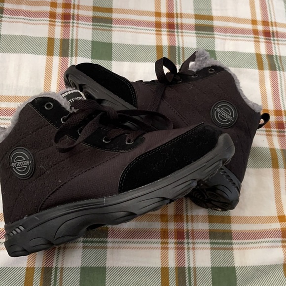 Outdoors- winter snow women’s boots , black color, size 38 UK~6.5 US - Picture 5 of 5